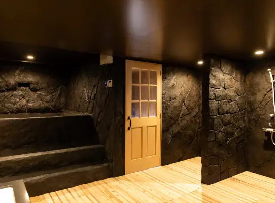 陰　一階サウナ室